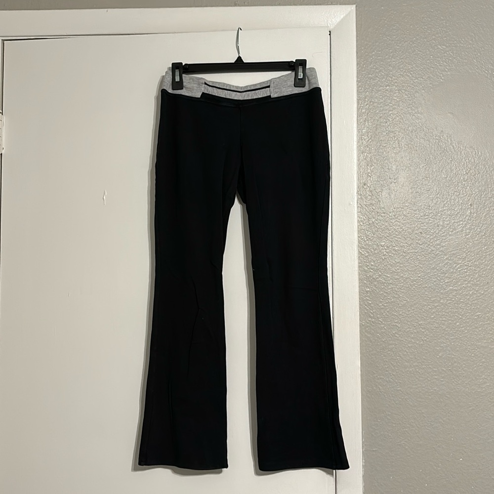 Gorilla Wear flare leggings
